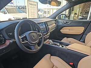 Volvo  B4 AWD Plus Bright  Standhzg. /AHZV