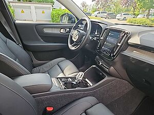 Volvo  B3 Plus Dark Glasdach/20 Zoll Alu/Leder