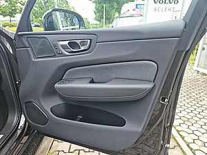 Volvo  T6 AWD Plus Dark Plug-In