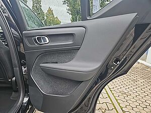 Volvo  T2 Momentum Pro