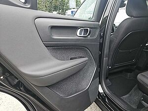 Volvo  T2 Momentum Pro