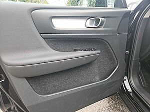 Volvo  T2 Momentum Pro