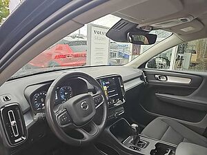 Volvo  T2 Momentum Pro