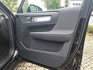 Volvo  T2 Momentum Pro