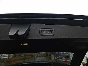 Volvo  T6 AWD Plus Dark Plug-In SK208