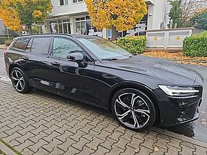 Volvo  T6 AWD Plus Dark Plug-In SK208