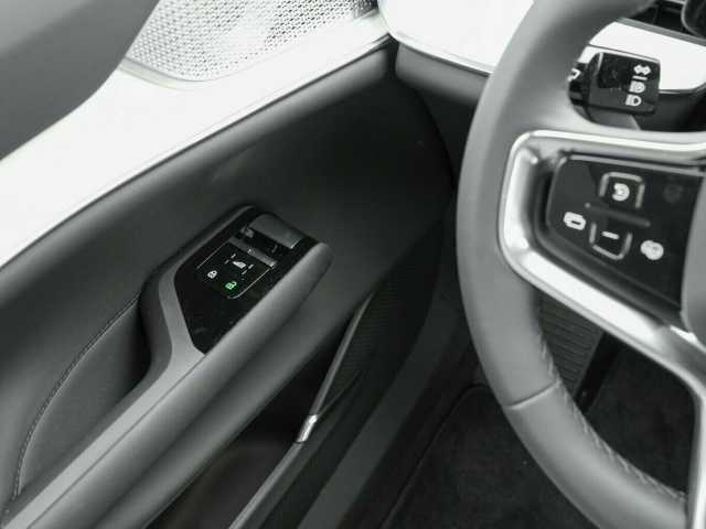 Volvo  ULTRA TWIN MOTOR 7-SITZ AWD MY25