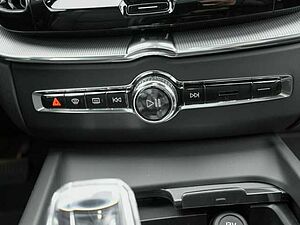 Volvo  T6 PLUS DARK HYBRID BUSINESS MY25