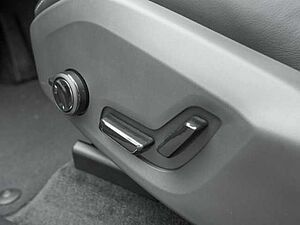 Volvo  T6 PLUS DARK HYBRID BUSINESS MY25