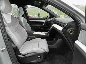 Volvo  ULTRA TWIN MOTOR 7-SITZ AWD MY25