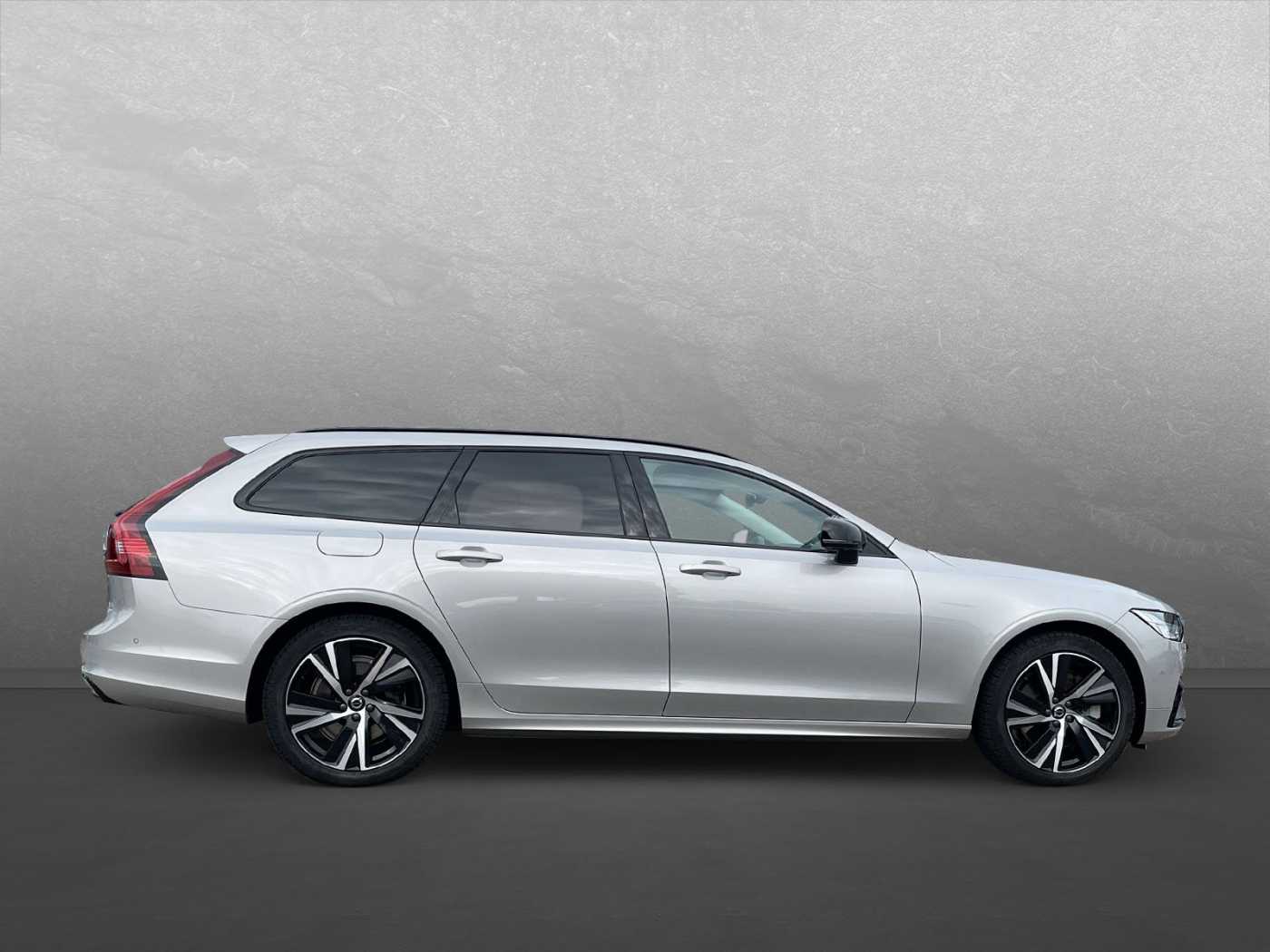Volvo  Ultra Dark