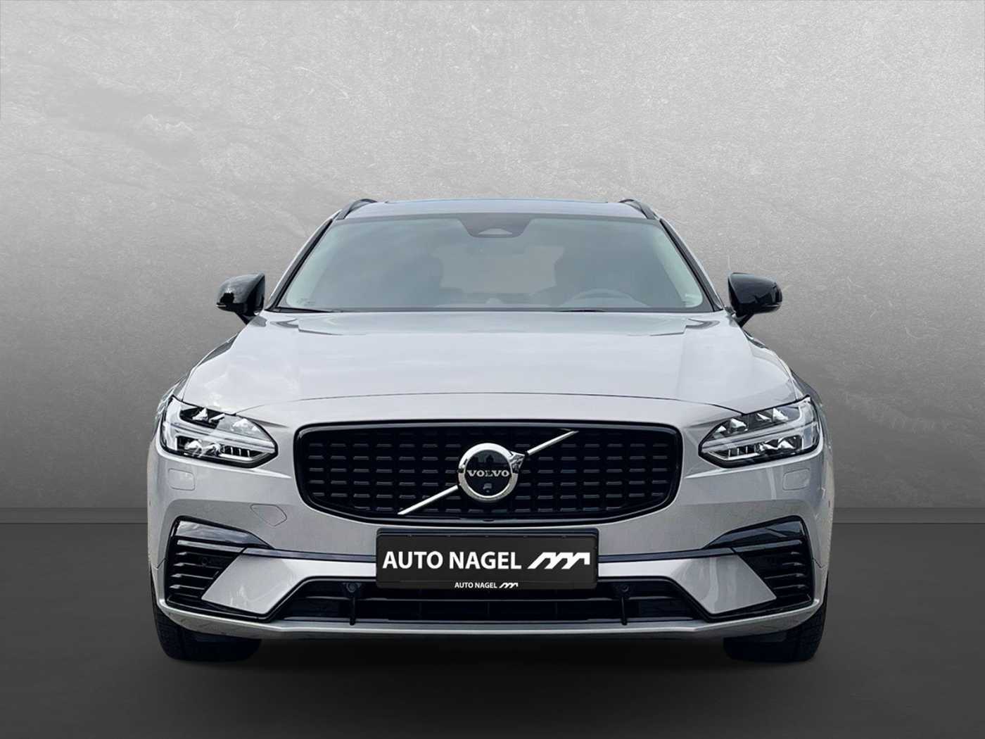 Volvo  Ultra Dark