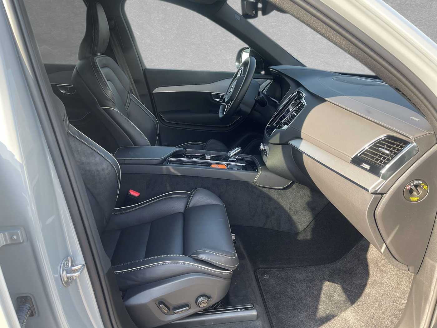 Volvo  XC90
