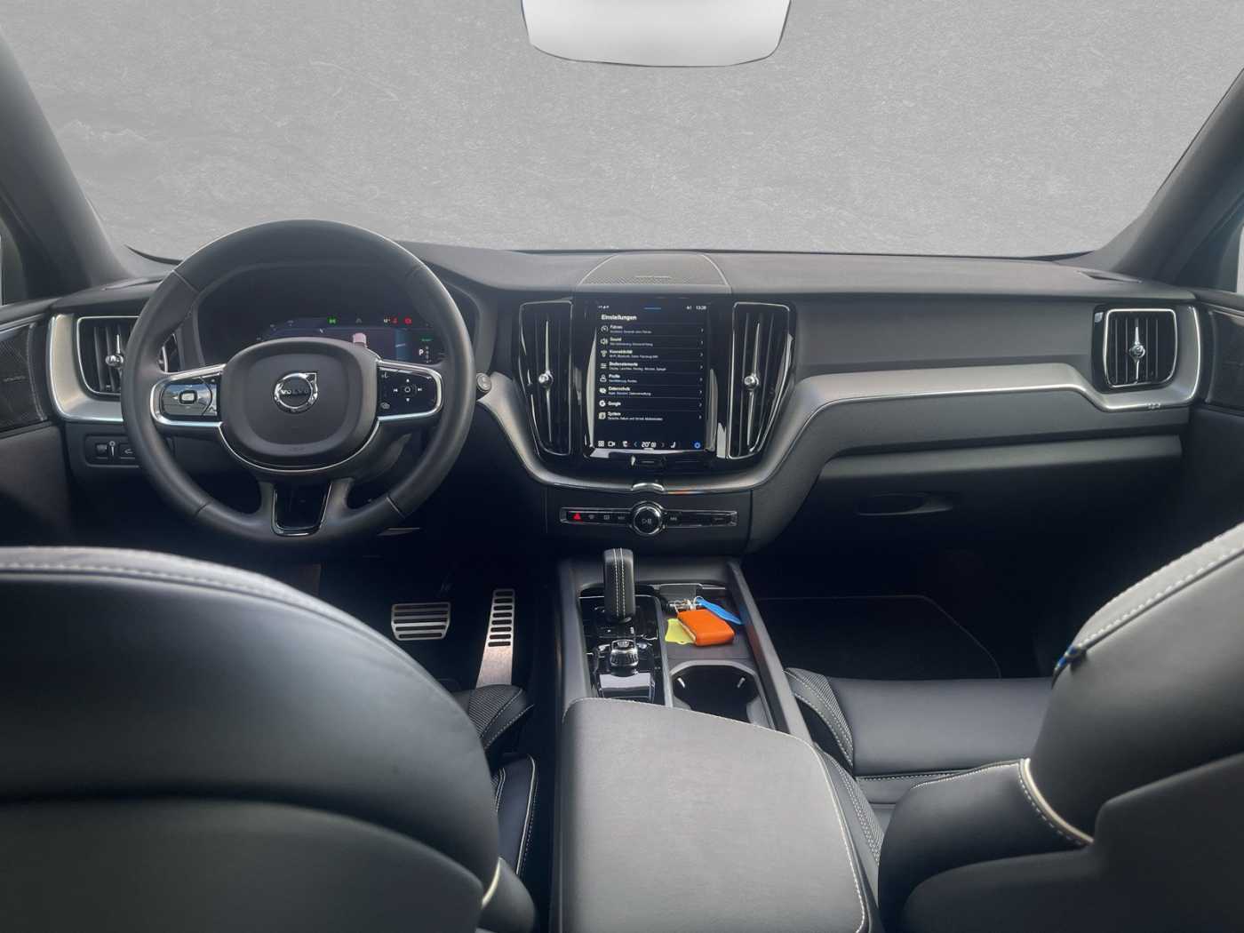Volvo  R Design