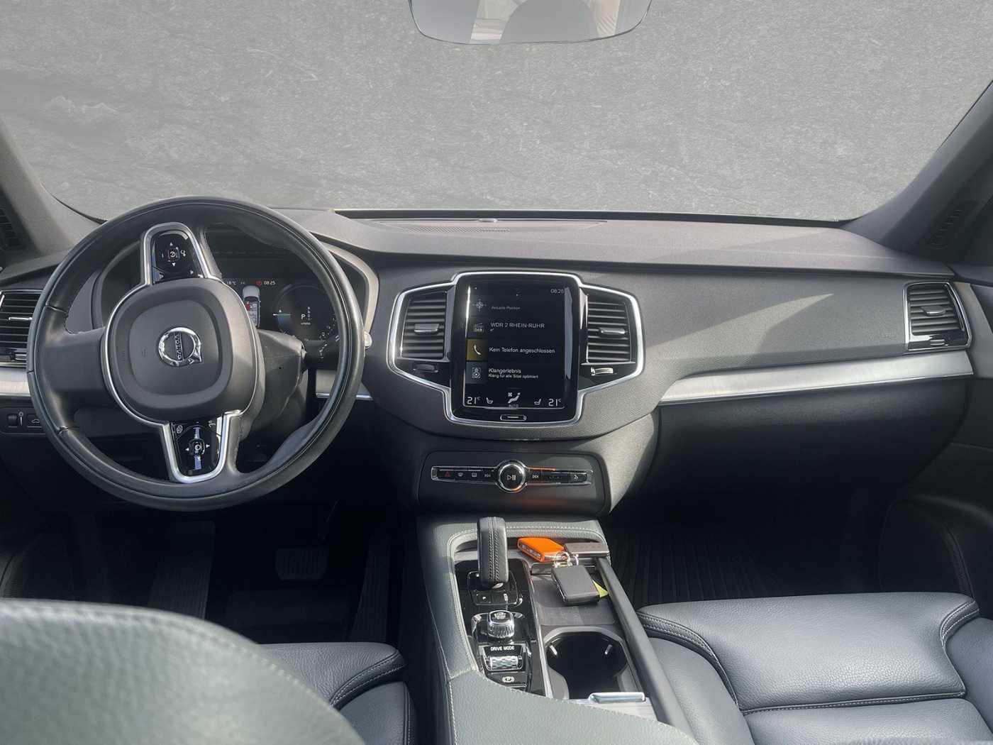Volvo  Recharge Expression