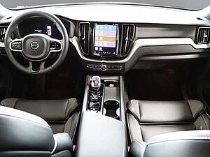 Volvo  Plus Dark 2WD B4 Benzin  StandHZG Leder digitales Cockpit Memory Sitze Soundsyst