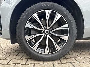 Volvo  Plus Dark 2WD B4 Diesel + elektr. Sitze LED Tagfahrlicht