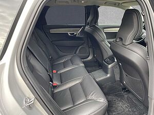 Volvo  Ultra Dark