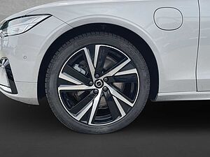 Volvo  Ultra Dark