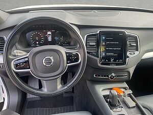 Volvo  Recharge Expression