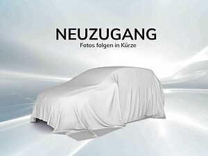 Volvo  B4 Plus Dark  Licht-und Fahr-Paket