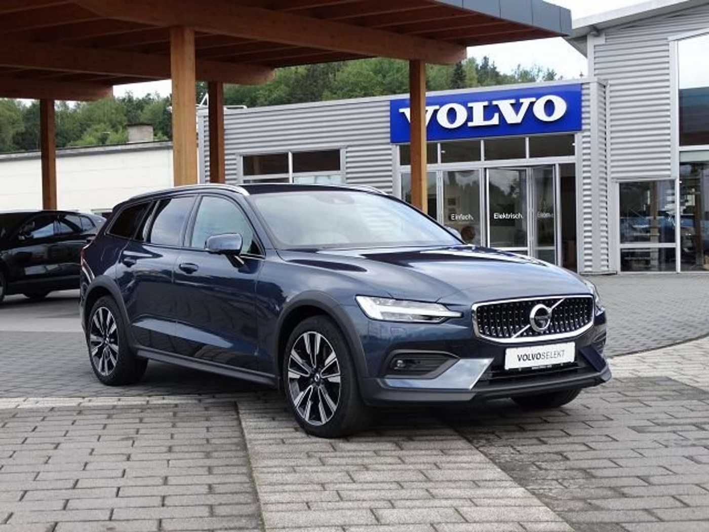 Volvo  Pro D4 AWD