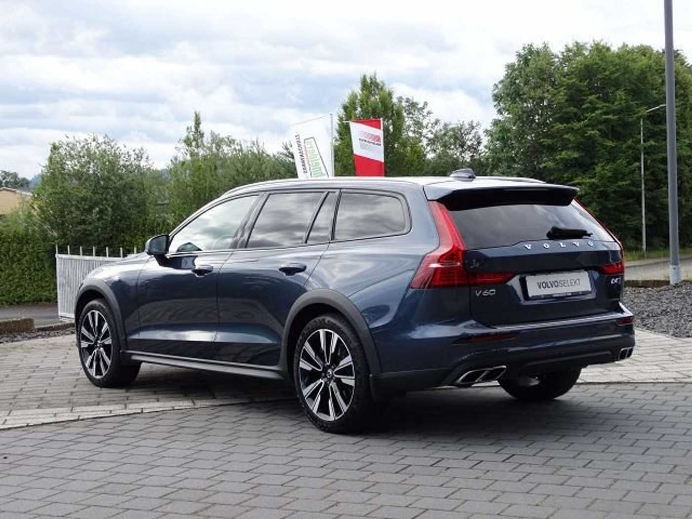 Volvo  Pro D4 AWD