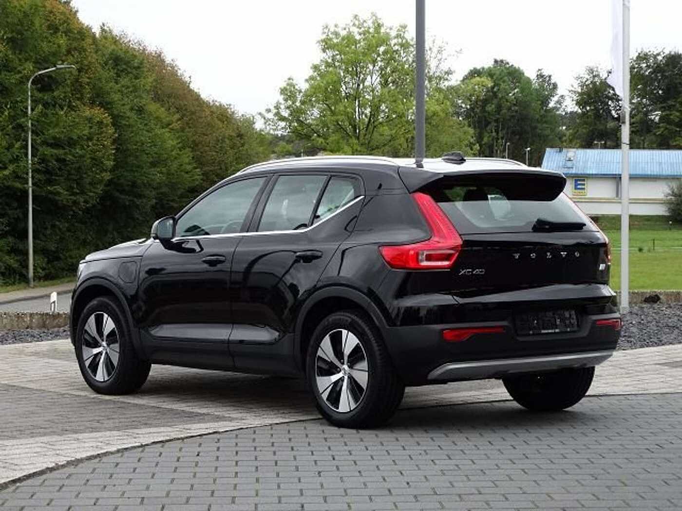 Volvo  Inscription Expression Recharge Plug-In Hybrid 2WD