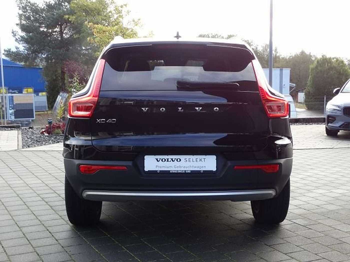 Volvo  Inscription Recharge Plug-In Hybrid 2WD