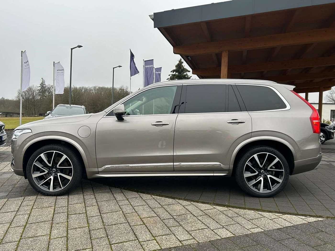 Volvo  T8 Inscription Recharge Plug-In Hybrid AWD