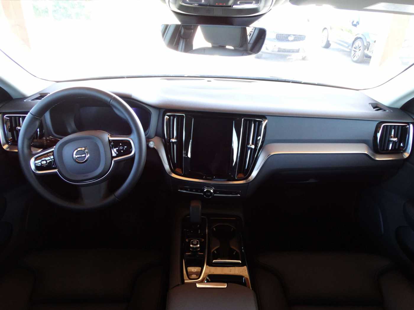 Volvo  Plus Dark Recharge T6 Plug-In Hybrid AWD