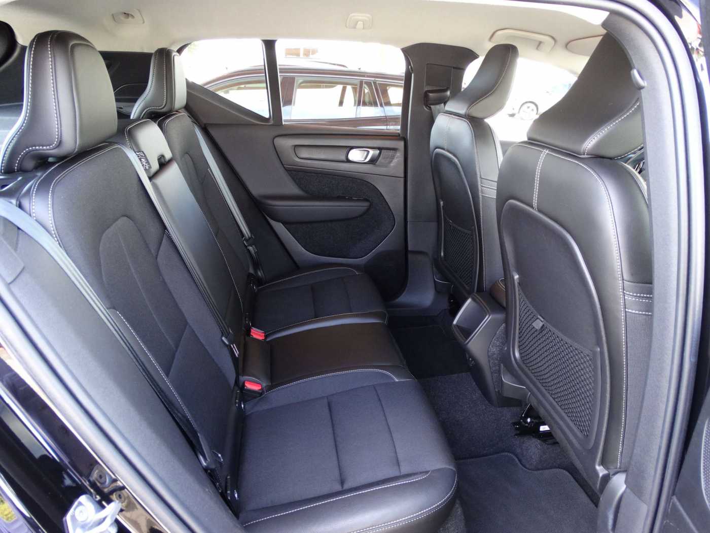 Volvo  Momentum Pro D3 AWD