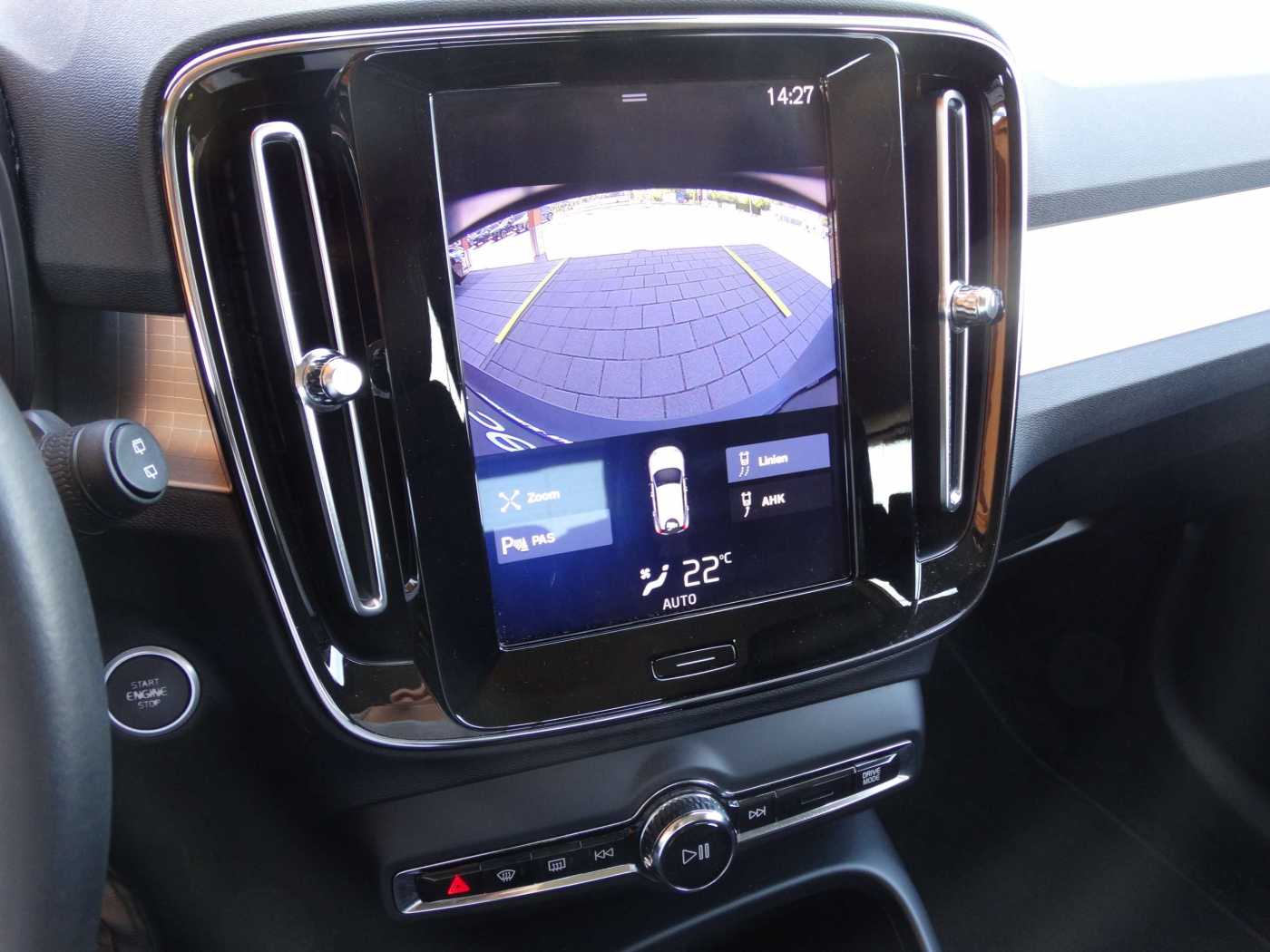 Volvo  Momentum Pro D3 AWD