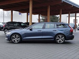 Volvo  R-Design Recharge T6 Plug-In Hybrid AWD