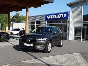 Volvo  B4 Diesel Momentum Pro 2WD
