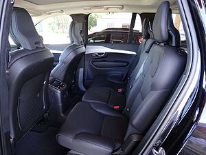 Volvo  Ultra Dark Recharge T8 AWD Plug-In Hybrid