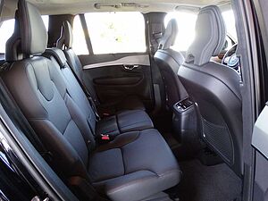 Volvo  Ultra Dark Recharge T8 AWD Plug-In Hybrid