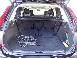 Volvo  Ultra Dark Recharge T8 AWD Plug-In Hybrid