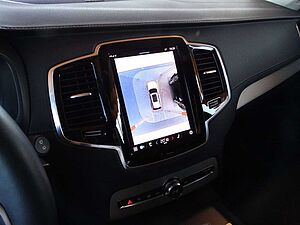 Volvo  Ultra Dark Recharge T8 AWD Plug-In Hybrid