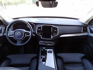 Volvo  Ultra Dark Recharge T8 AWD Plug-In Hybrid