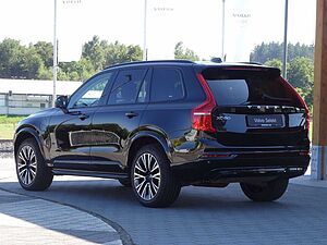 Volvo  Ultra Dark Recharge T8 AWD Plug-In Hybrid