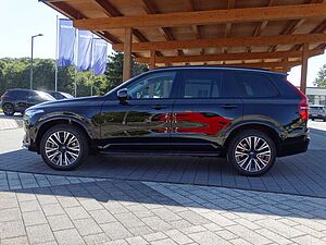 Volvo  Ultra Dark Recharge T8 AWD Plug-In Hybrid