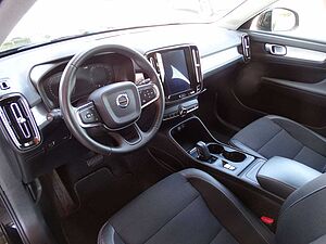 Volvo  Momentum Pro D3 AWD
