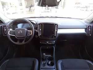 Volvo  Momentum Pro D3 AWD