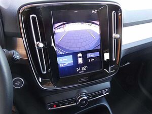 Volvo  Momentum Pro D3 AWD