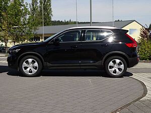 Volvo  Momentum Pro D3 AWD