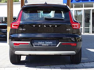Volvo  Momentum Pro D3 AWD