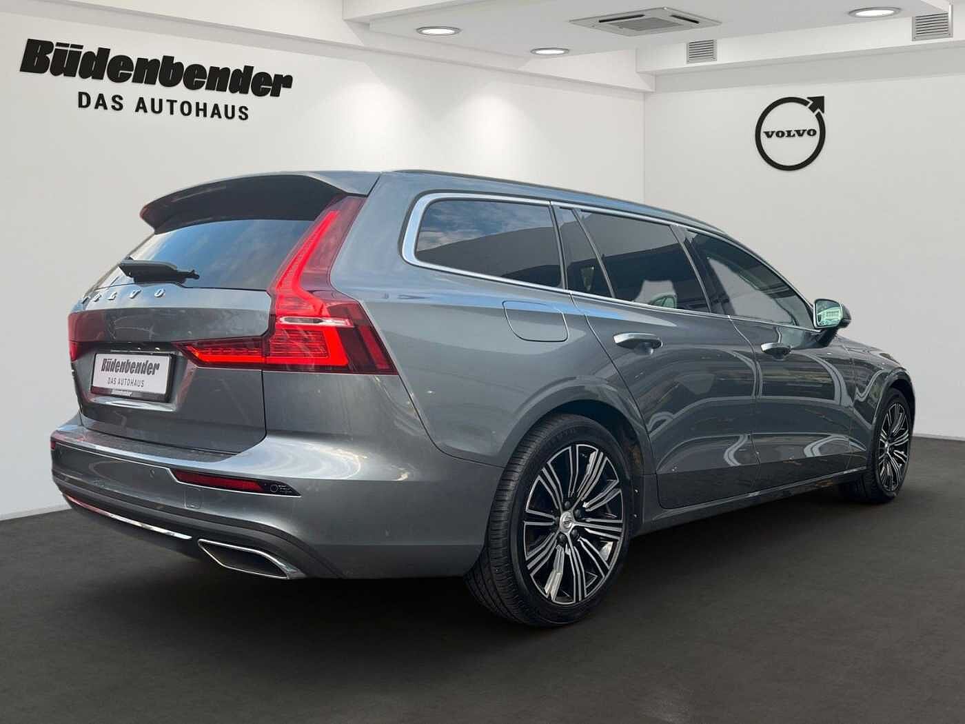 Volvo  Plug-In Inscription Expression *AWD*AHK*ACC*