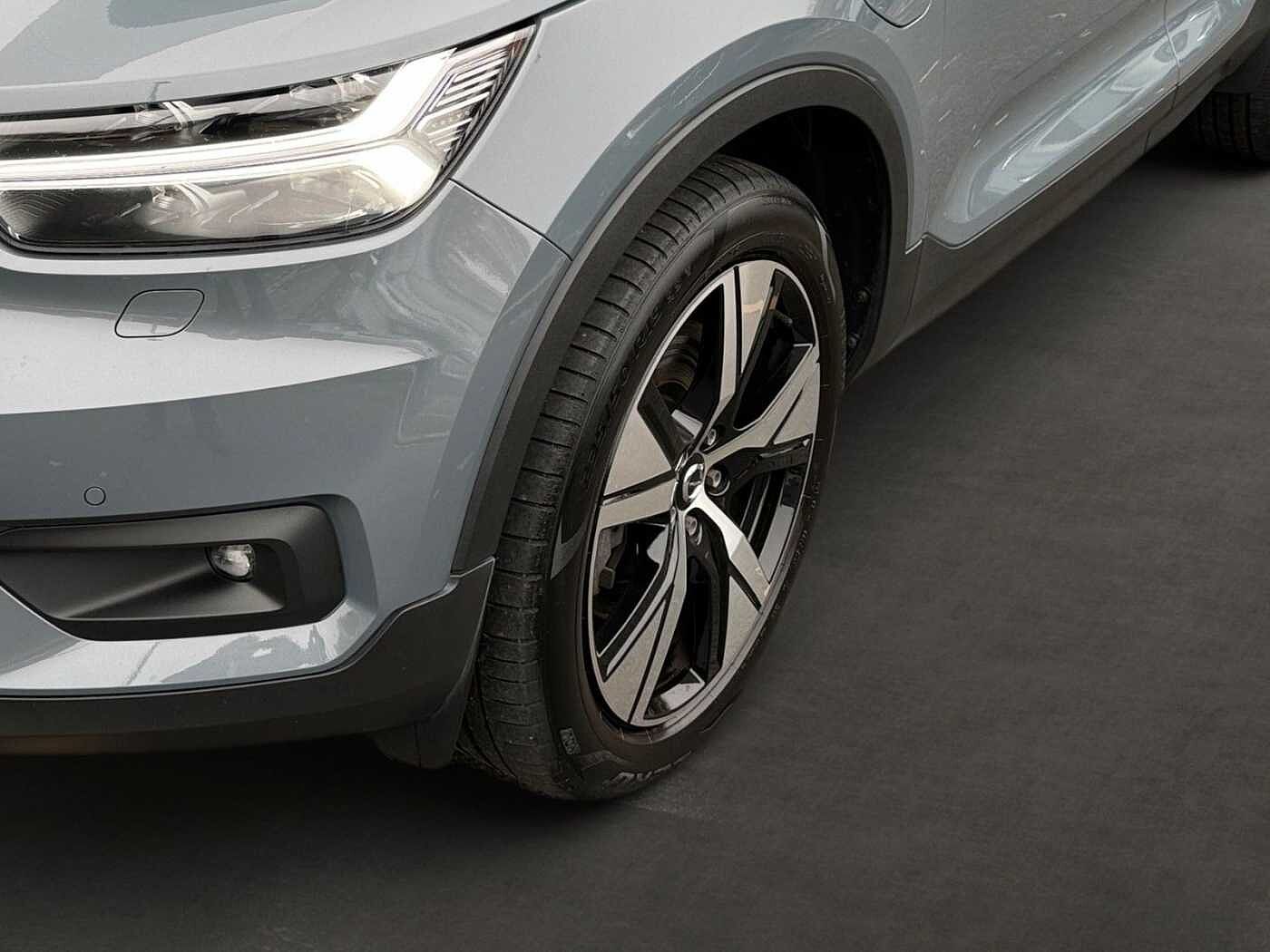 Volvo  XC40 R Design Recharge Plug-In Hybrid 2WD