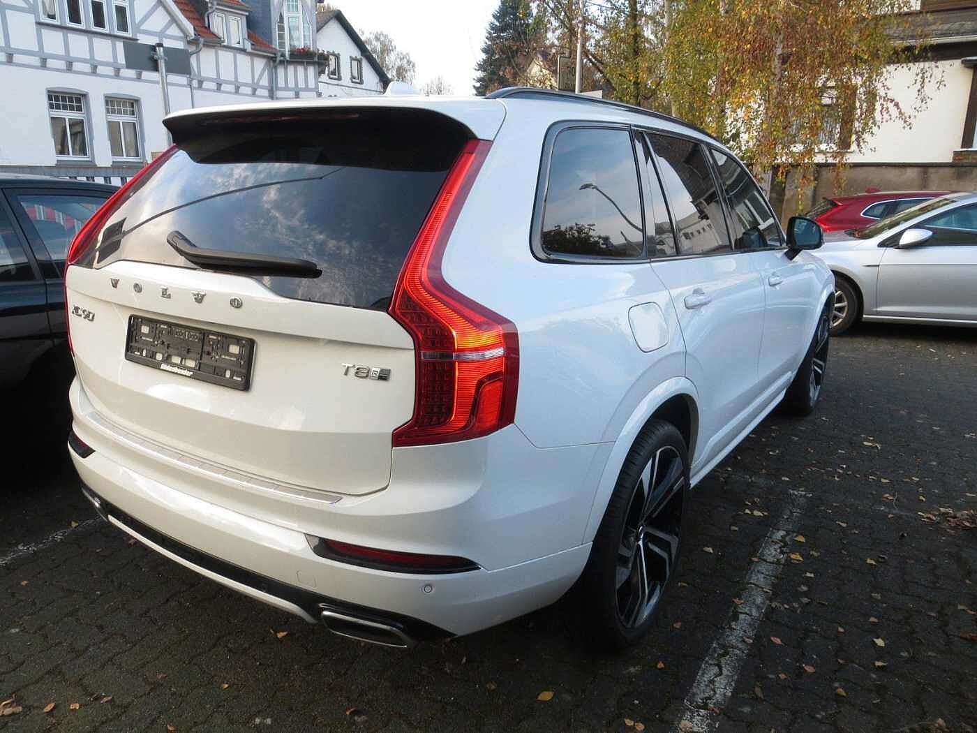 Volvo  XC90 R Design Plug-In Hybrid AWD